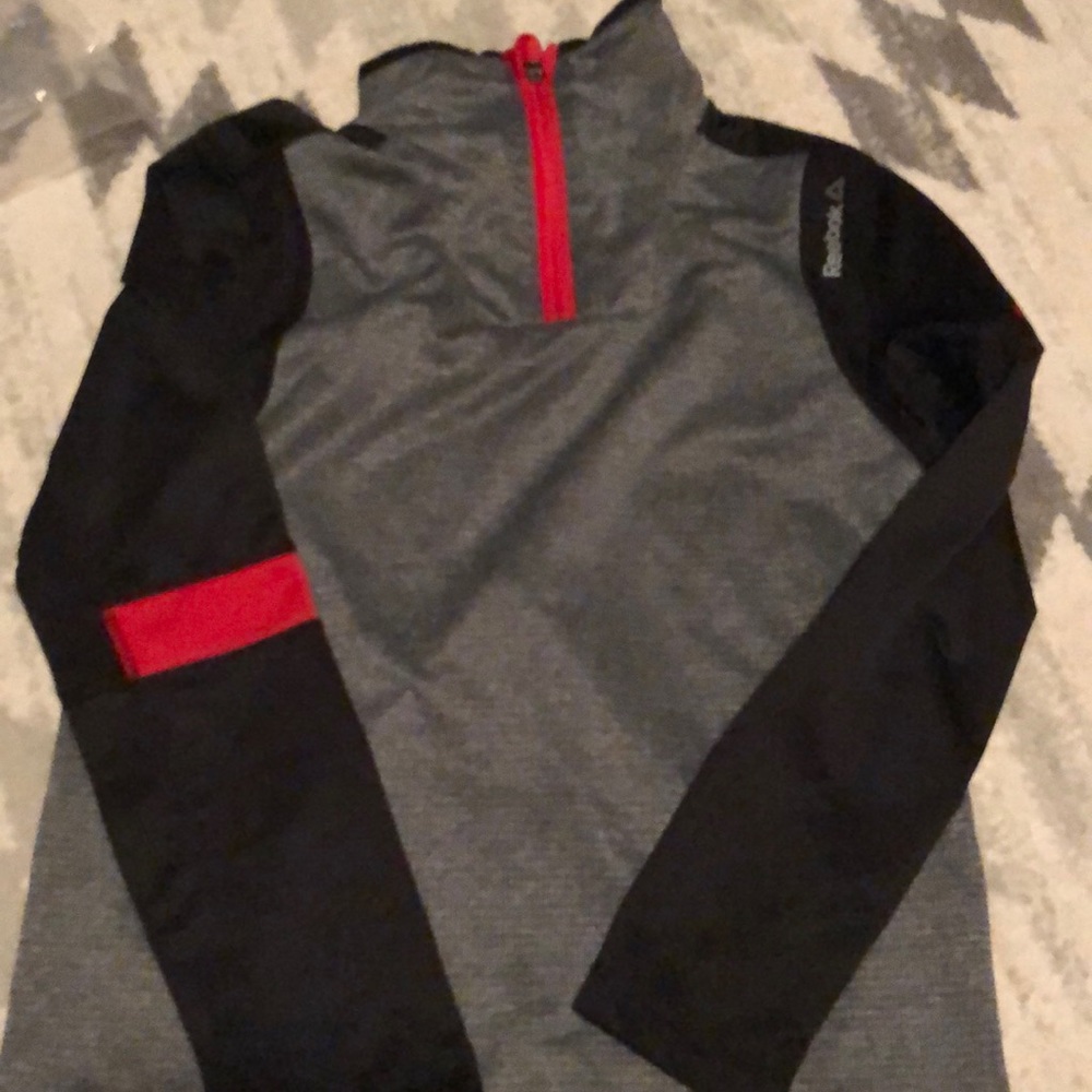 Boys size medium Reebok half zip